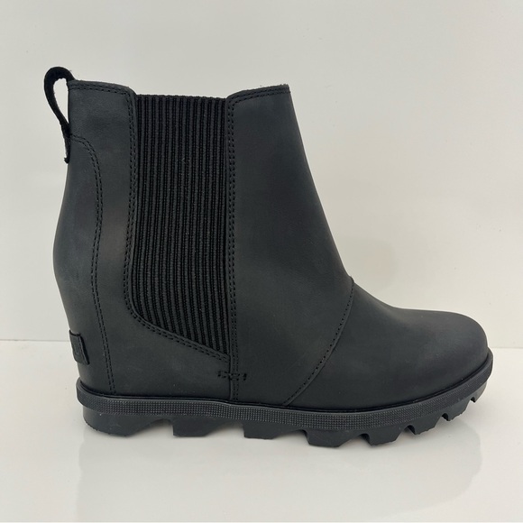 Sorel Shoes - Sorel Waterproof Wedge Chelsea Boots Black Leather Size 8 NWOB